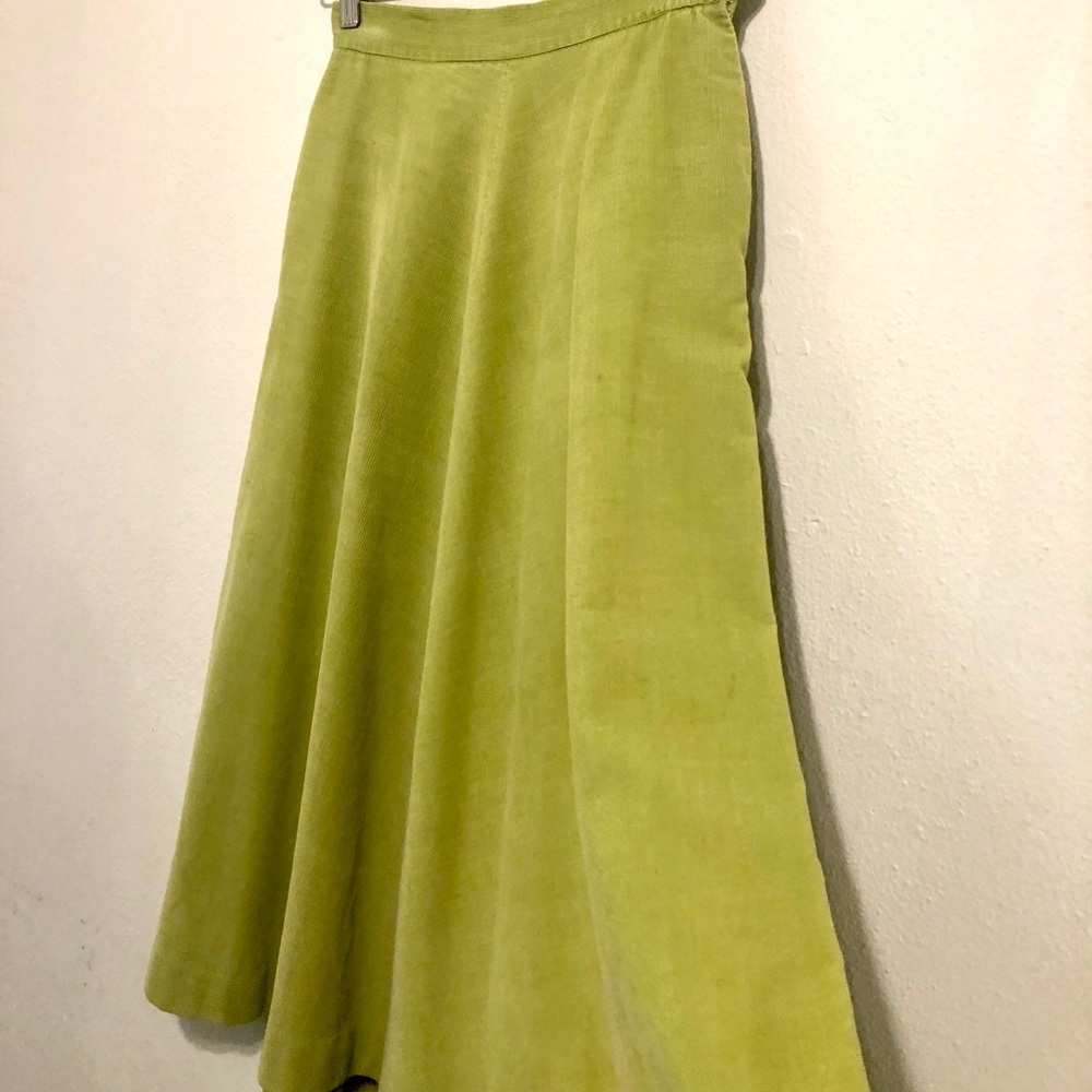 Vintage 1940s Pistachio Corduroy Midi Skirt XS